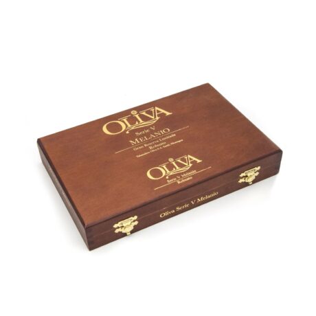 Oliva-Série-V-Melanio-Robusto-03