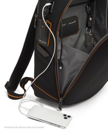 TUMI 2